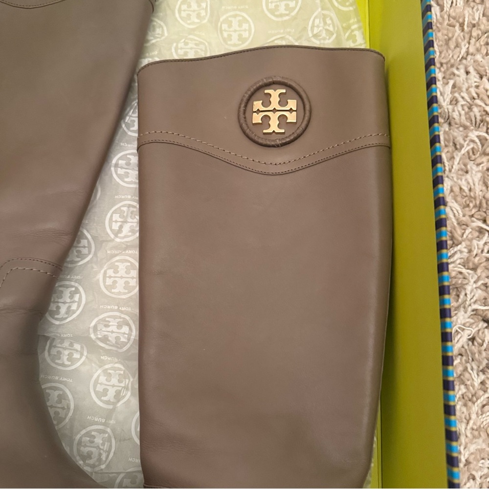 TORY BURCH ASHLYNN RIDING BOOT PORCINI US Women’s Size 6 Tall Boot w/ Box - Picture 4 of 16